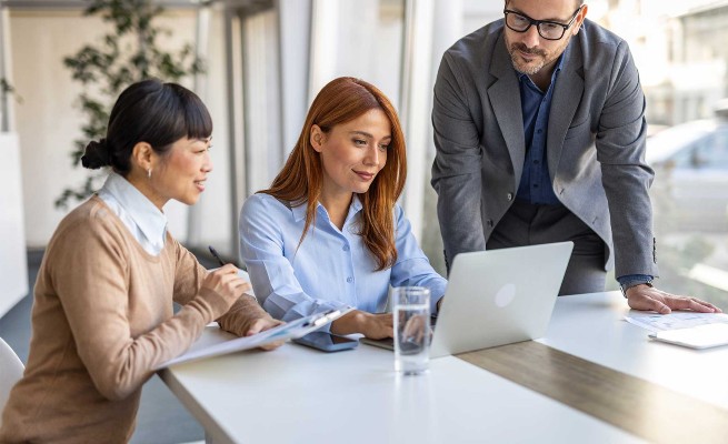 Carousel-Image-Smart-Vendor-Management-Maximize-ROI-VOI